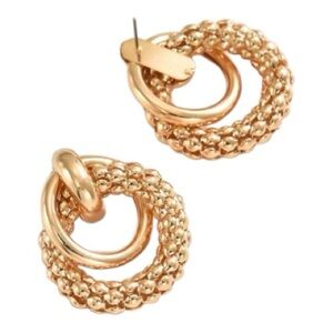 Elegant Gold Hoop Earrings
